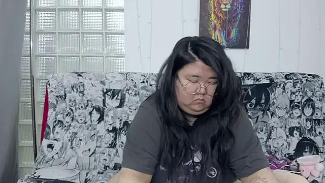Nadine_asian from StripChat