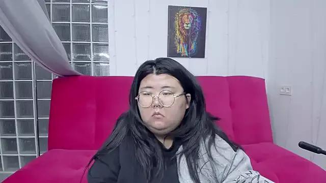 Nadine_asian from StripChat