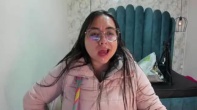 nalalye_cruzz_ from StripChat