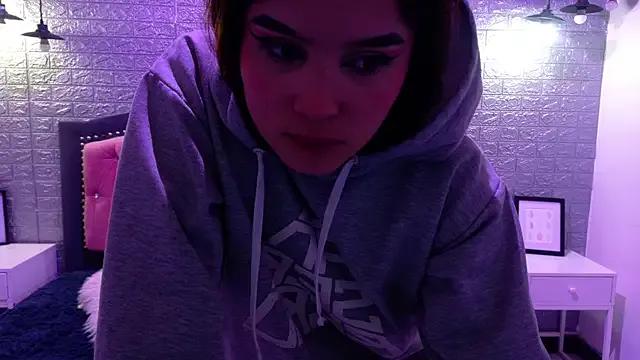 Natalie_loffreda from StripChat is Freechat