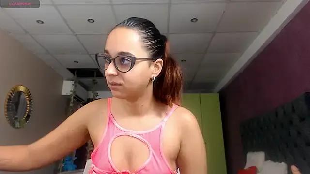 StripChat NatalyBonnie is Freechat NatalyBonnie — FOUNTAIN SQUIRT SHOW