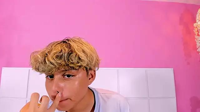StripChat NathanBell is Group NathanBell — Deep eye contact + blowjob motion