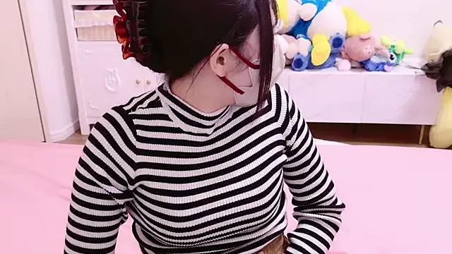 Group nathi_poyo on StripChat