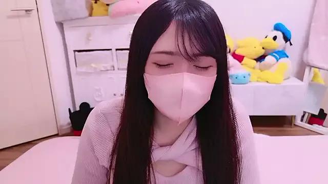 Group nathi_poyo on StripChat