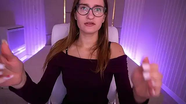 NaughtyNurseVibe on StripChat