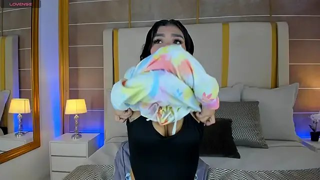 Freechat NaylaGrey on StripChat