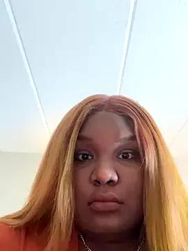 Nicoldsummer from StripChat is Freechat