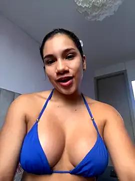 NicoleArmani from StripChat is Freechat
