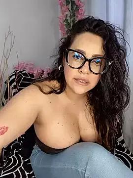 Nicoleefaith_ from StripChat is Freechat