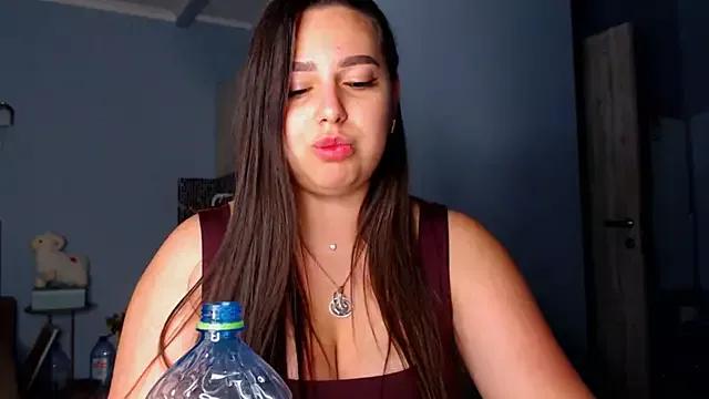 NikiWhite from StripChat is Freechat