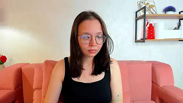 Noora_Moore from StripChat is Freechat
