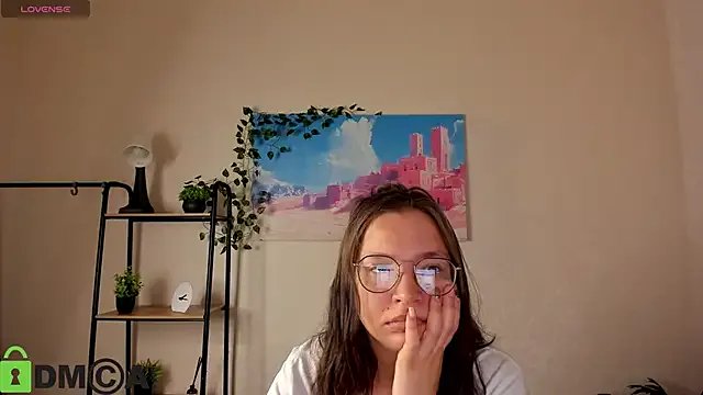 Freechat Nuura_Moore on StripChat