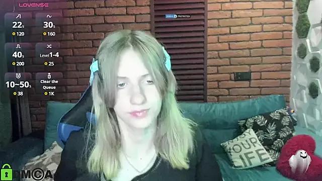 Olisa_fox from StripChat is Freechat