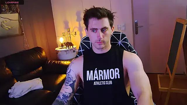 Oscar_Miller_ from StripChat is Freechat