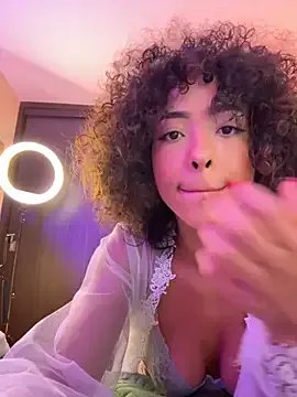 Freechat OSHUN_ on StripChat