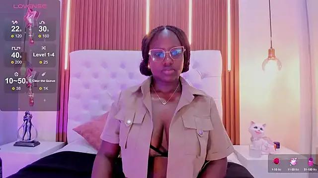 Oshun_Evans from StripChat is Freechat