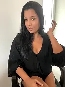 PaolaLuiza from StripChat is Group