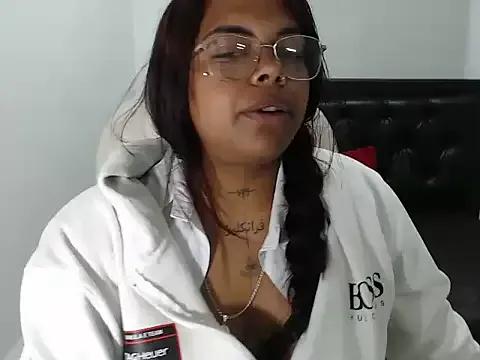 Paris_Bustamante_Rs from StripChat is Freechat