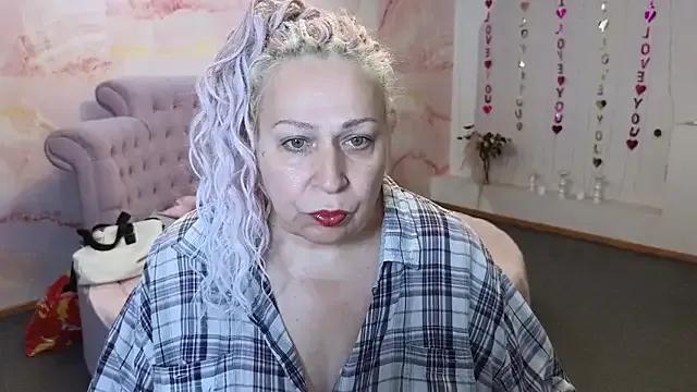 Penelope_Pinky from StripChat