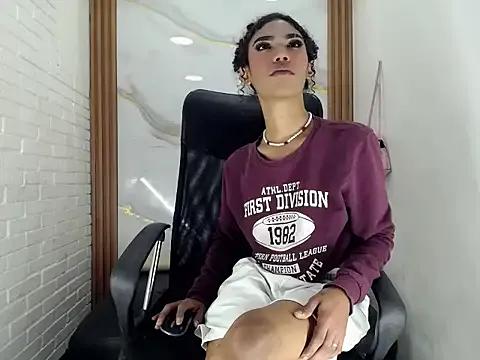 Penelopee_Rouse on StripChat