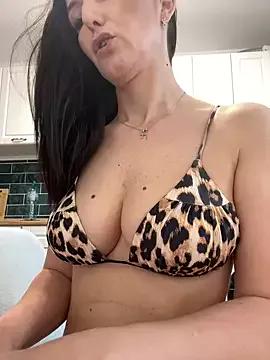 Playful_Amanda from StripChat is Freechat