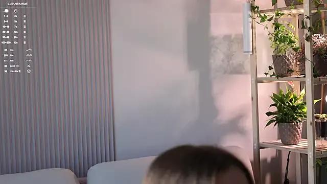 Pretty_Princess_Elina from StripChat is Freechat