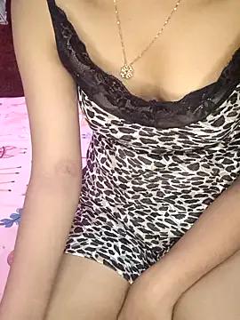 Pyasi_Leshbo from StripChat