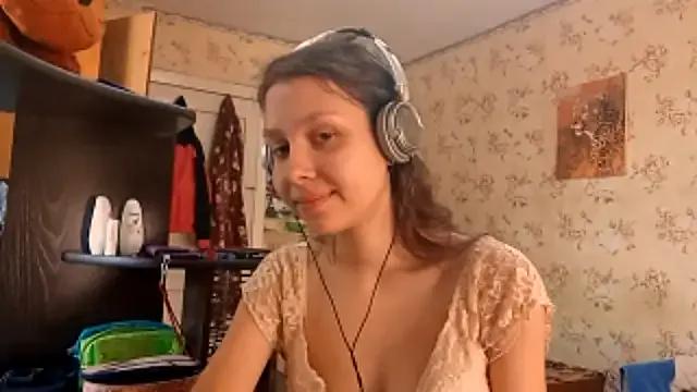 QutieDaSweet from StripChat