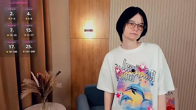RandiHigh from StripChat is Freechat