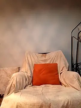 Freechat Raperin2545 on StripChat