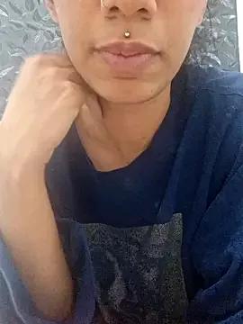 RavenShyfit from StripChat is Freechat