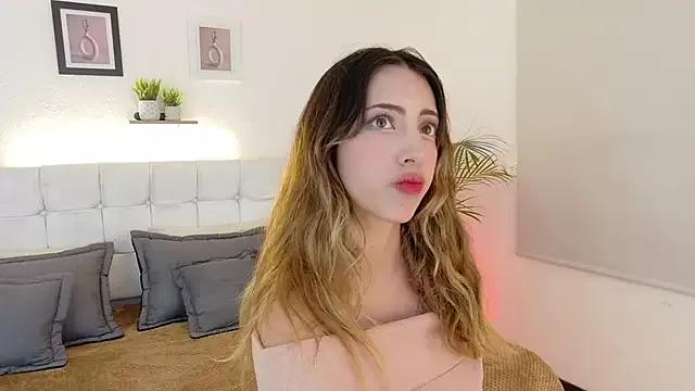 Rebbecawhite_meow from StripChat is Freechat
