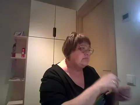 rewa666 from StripChat is Freechat