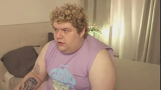 Riven_Miller from StripChat is Freechat