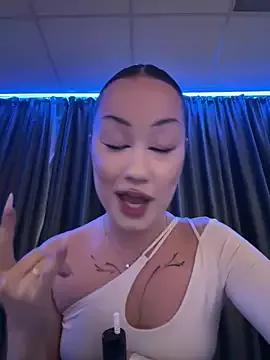 RollingGirls from StripChat