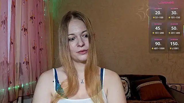 Freechat RomonaBustad on StripChat