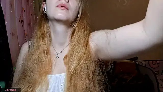 Freechat RomonaBustad on StripChat