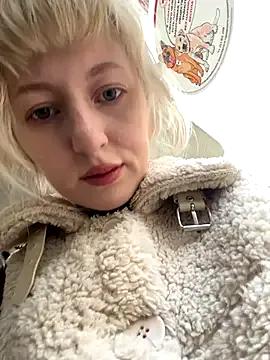 RonnieKiss from StripChat is Freechat