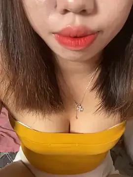 Rose-babyx from StripChat is Freechat