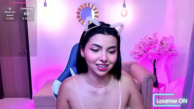 Rossie_Channel from StripChat is Freechat
