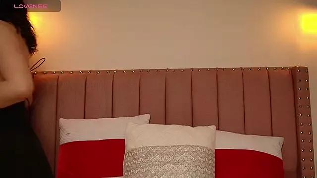 roxxi_snow1 from StripChat is Freechat