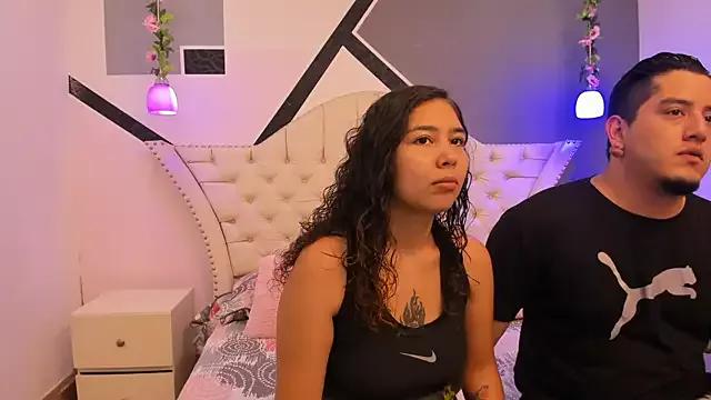 Roxy_Aron from StripChat is Freechat