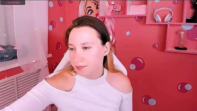 Ruby_Blondu from StripChat is Freechat