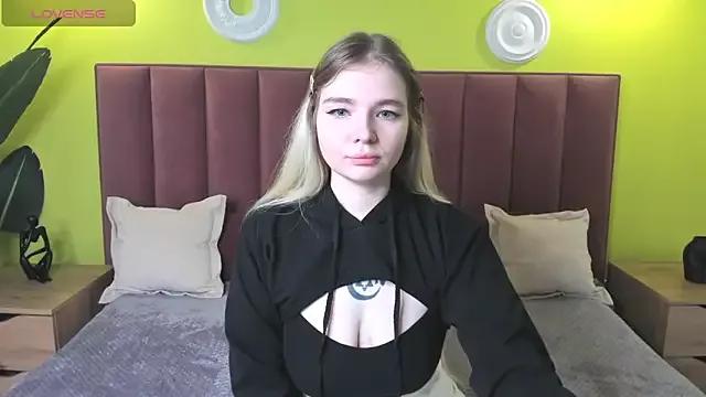 RuthBryant from StripChat is Freechat