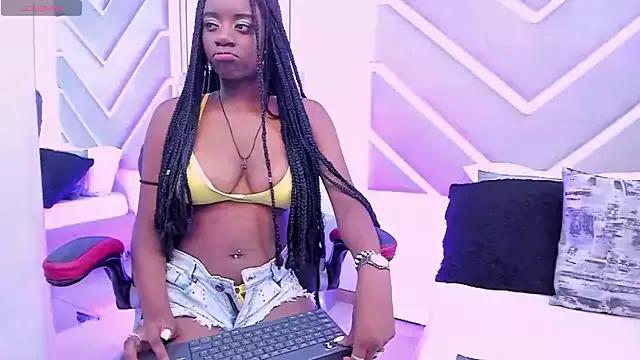 SabrinaBrownn from StripChat is Freechat