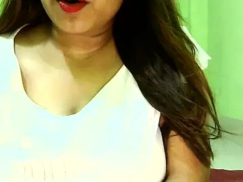 Safa_Pari from StripChat is Freechat