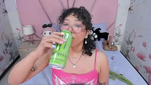 Freechat SafiroAgataaa on StripChat