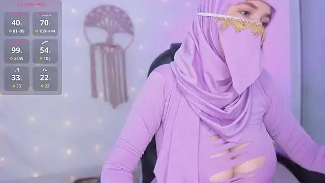 salma_isawwii from StripChat is Freechat