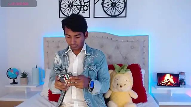 Sam-Torres from StripChat is Freechat
