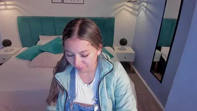 samantha__wilson from StripChat is Freechat